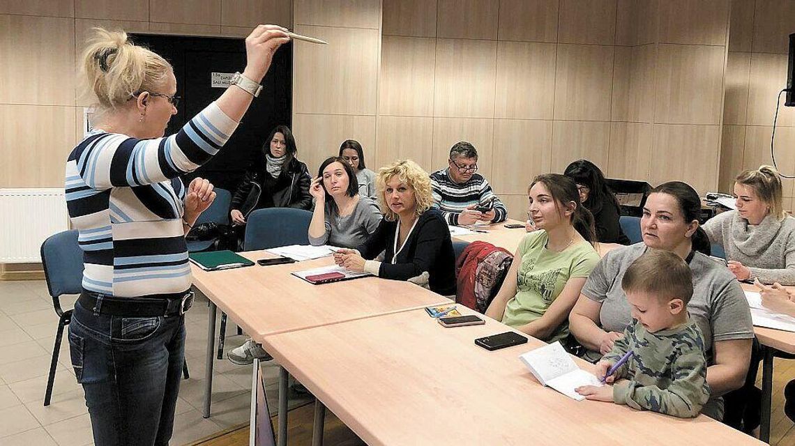 Krasnystaw. Ukraińcy na lekcjach języka polskiego. "To trudny język" Krasnystaw. Ukraińcy na lekcjach języka polskiego. "To trudny język"