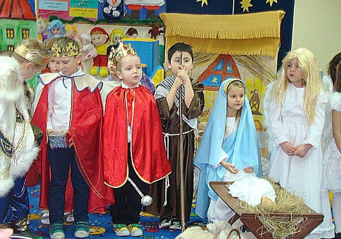 Krasnystaw. Wyjątkowe Jasełka w "zerówce Krasnystaw. Wyjątkowe Jasełka w "zerówce