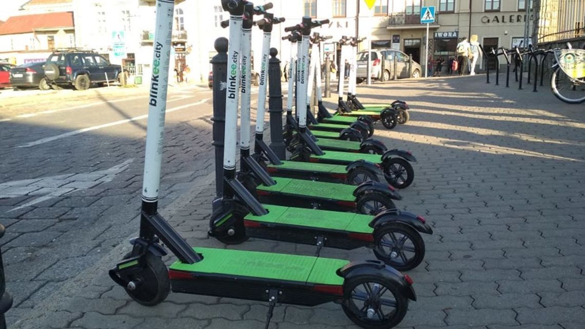 Kres bezkarnego szaleństwa na elektrycznych hulajnogach. Nadchodzą limity i kary