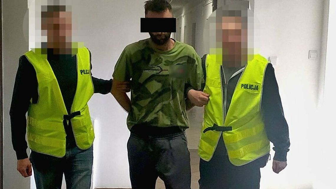 Krwawa jatka w domu pod Krasnymstawem. Sąsiad natknął się na zwłoki