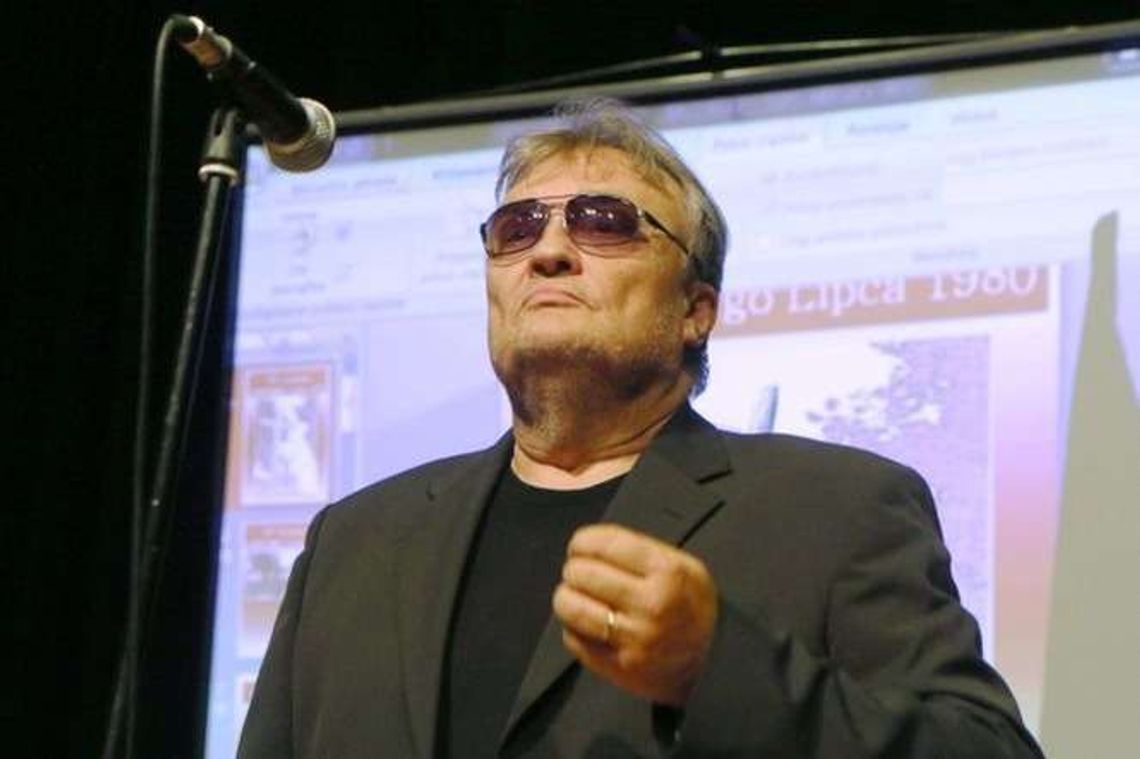 Krzysztof Cugowski śpiewa hymn o Lubelskim Lipcu 1980