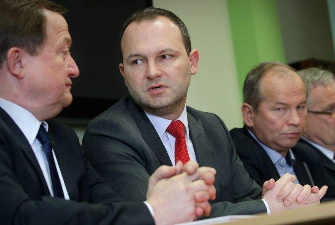 Krzysztof Hetman szefem sztabu wyborczego Adama Jarubasa. "Nie pompujemy oczekiwań, ale chcemy drugiej tury" Krzysztof Hetman szefem sztabu wyborczego Adama Jarubasa. "Nie pompujemy oczekiwań, ale chcemy drugiej tury"