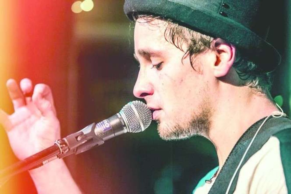 Krzysztof Zalewski: Ludzie przestają widzieć w ludziach ludzi. Nie wolno o tym nie pisać Krzysztof Zalewski: Ludzie przestają widzieć w ludziach ludzi. Nie wolno o tym nie pisać