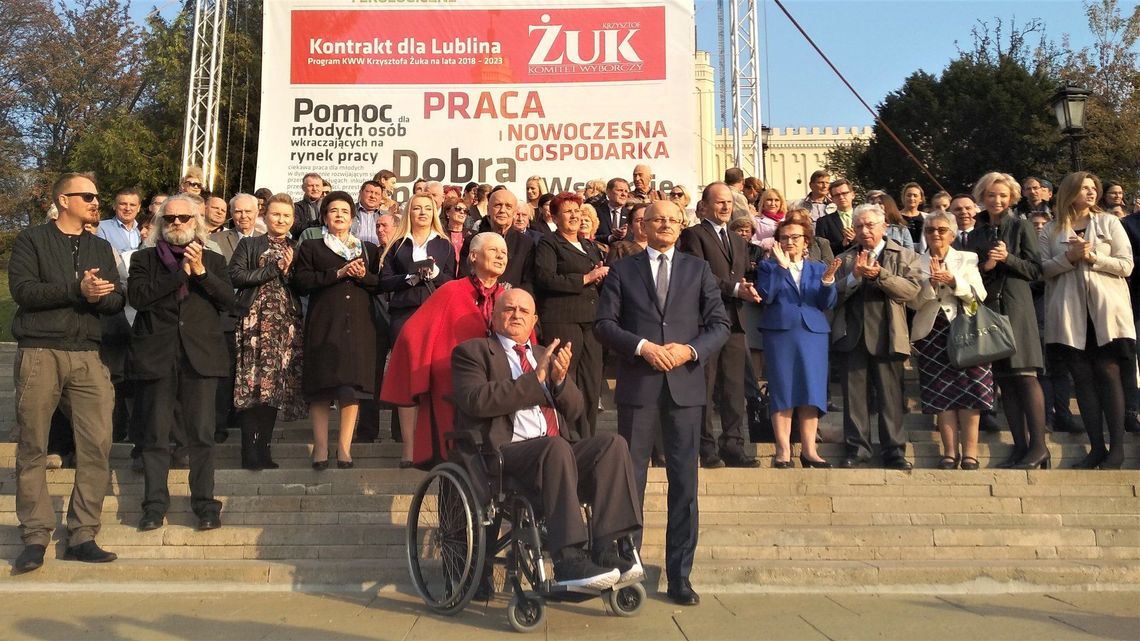 Krzysztof Żuk zakończył kampanię: "Nie bądźmy bierni, idźmy na wybory, nie zmarnujmy głosu" Krzysztof Żuk zakończył kampanię: "Nie bądźmy bierni, idźmy na wybory, nie zmarnujmy głosu"