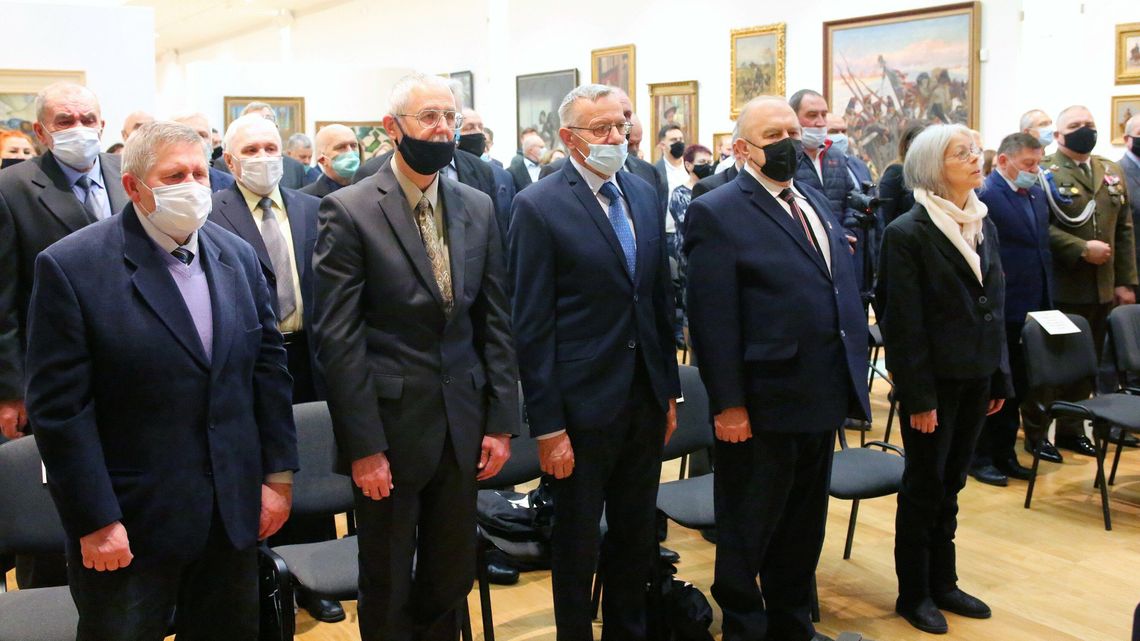 Krzyże Wolności i Solidarności dla działaczy opozycji. Lista odznaczonych