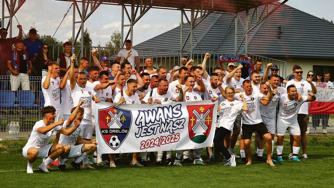 KS Drelów znowu cieszył się z awansu KS Drelów znowu cieszył się z awansu