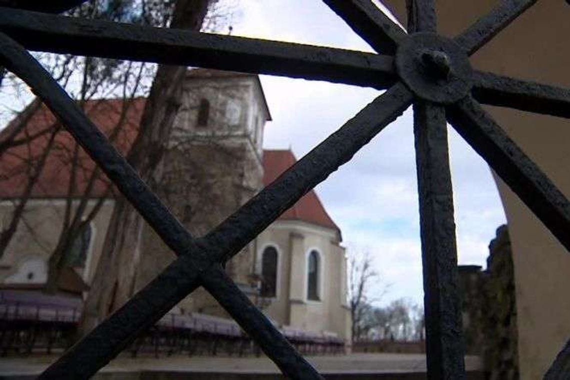 Ksiądz oskarża proboszcza o gwałt. "Sprawa jest wielowątkowa"
