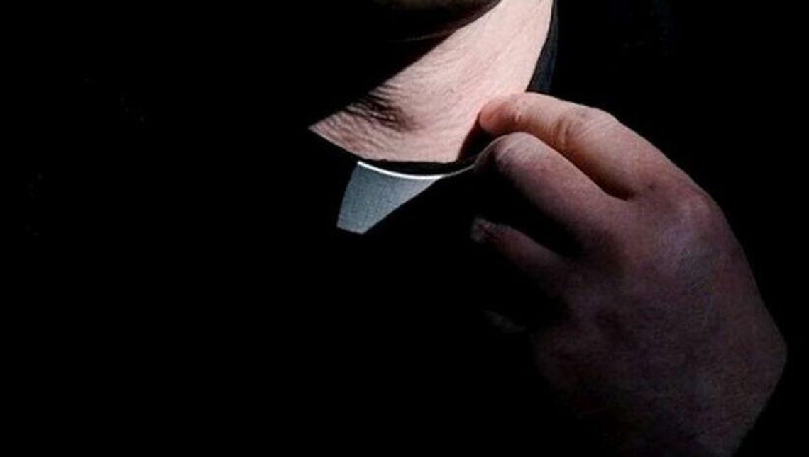 Ksiądz z zarzutami za molestowanie seksualne. Miał dotykać piersi nastolatki