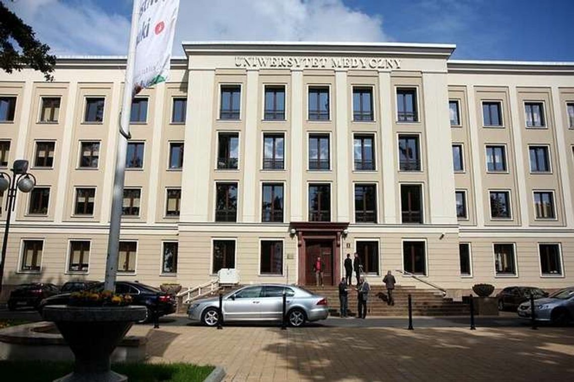 "Kształcą się u nas i wyjeżdżają". NIK o obcokrajowcach na lubelskich uczelniach "Kształcą się u nas i wyjeżdżają". NIK o obcokrajowcach na lubelskich uczelniach