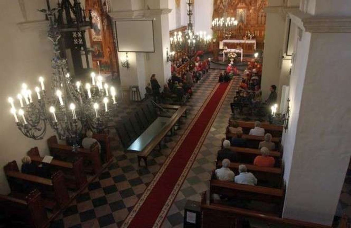 Kto dostał pieniądze od ministra na kulturę cyfrową? Kto dostał pieniądze od ministra na kulturę cyfrową?