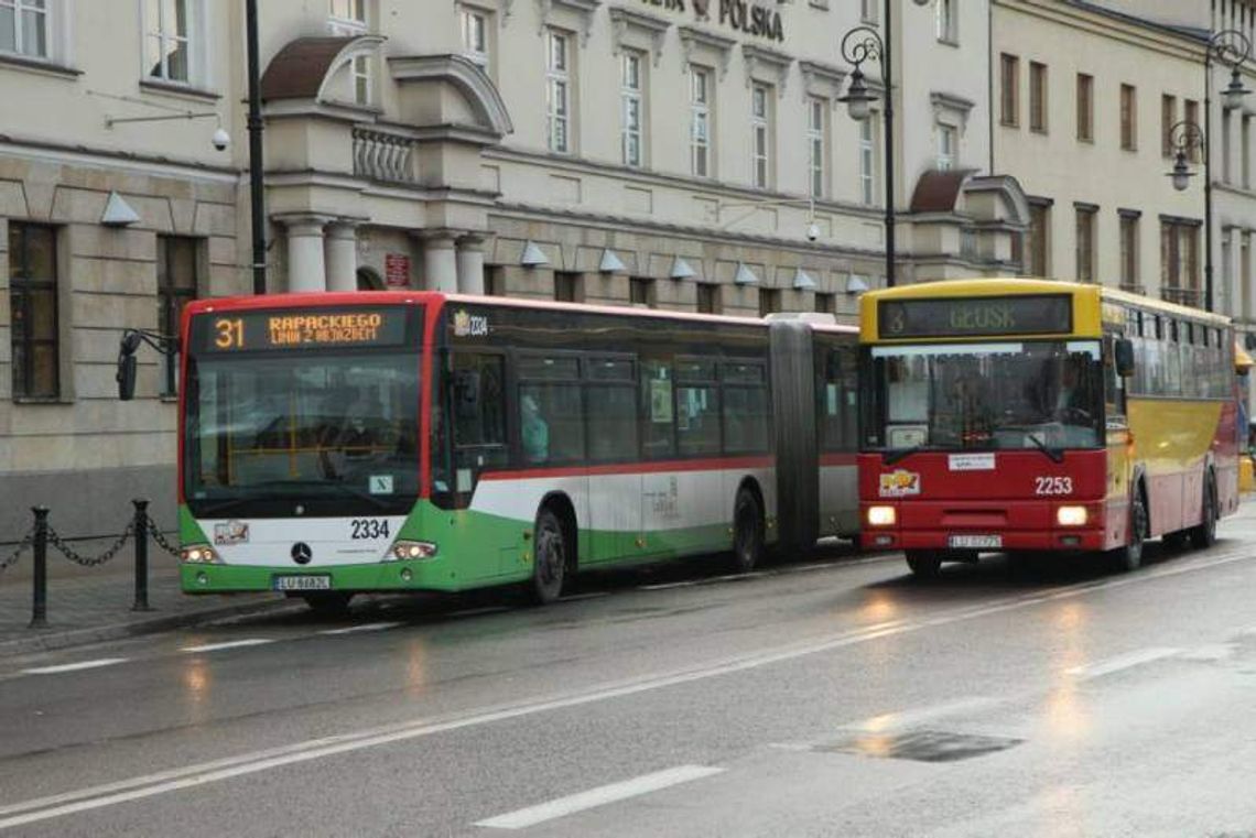 Kto ma nas wozić? Przetarg na przegubowce unieważniony