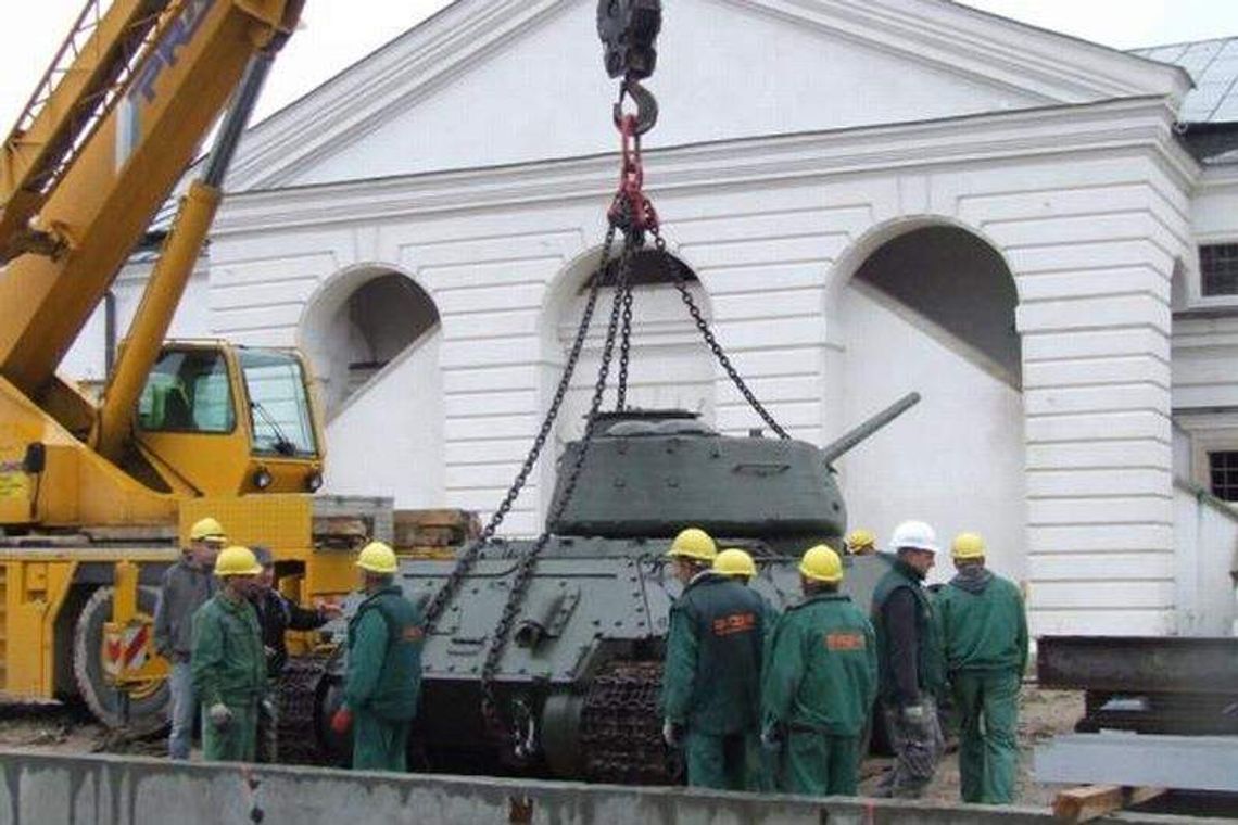 Kto wyposaży muzeum w Zamościu?