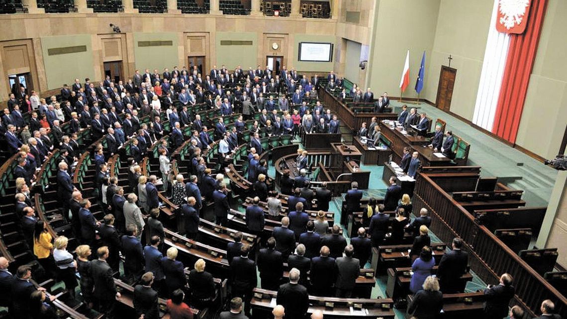 Kto zastąpi Kruk i Mazurek? Chętnych brak. Mają za dużo do stracenia