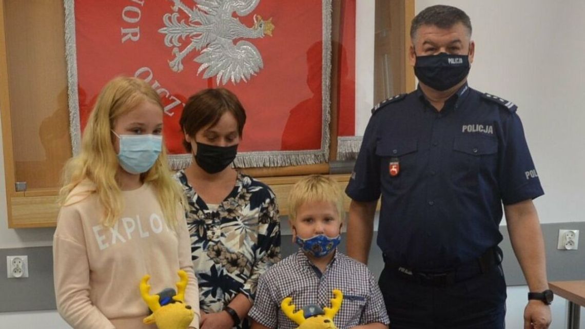 Kuba i Zuzanna z Parczewa uratowali mamę. Podziękował im szef policji