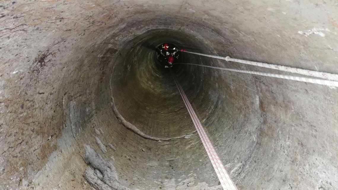 Kuba płakał. Kiedy się nieco uspokoił zapytał: Czy pan mnie uratuje? Odpowiedziałem: Tak, Kubuś, uratuję cię