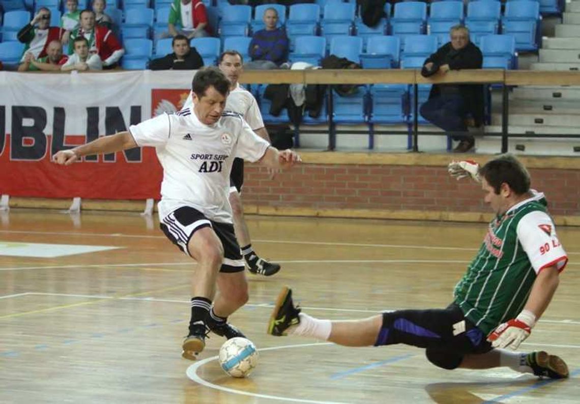 Kucharski pobity podczas gry w piłkę na \"orliku\"