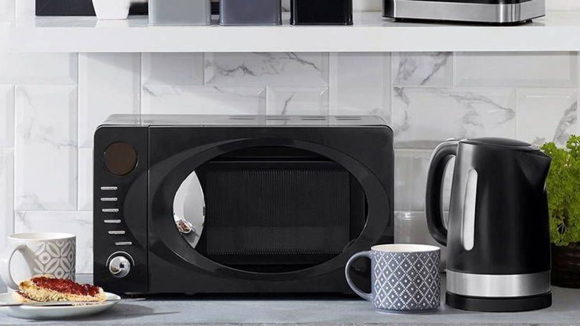 Kuchenka mikrofalowa wolnostojąca – urzadzenie 4 w 1 Kuchenka mikrofalowa wolnostojąca – urzadzenie 4 w 1