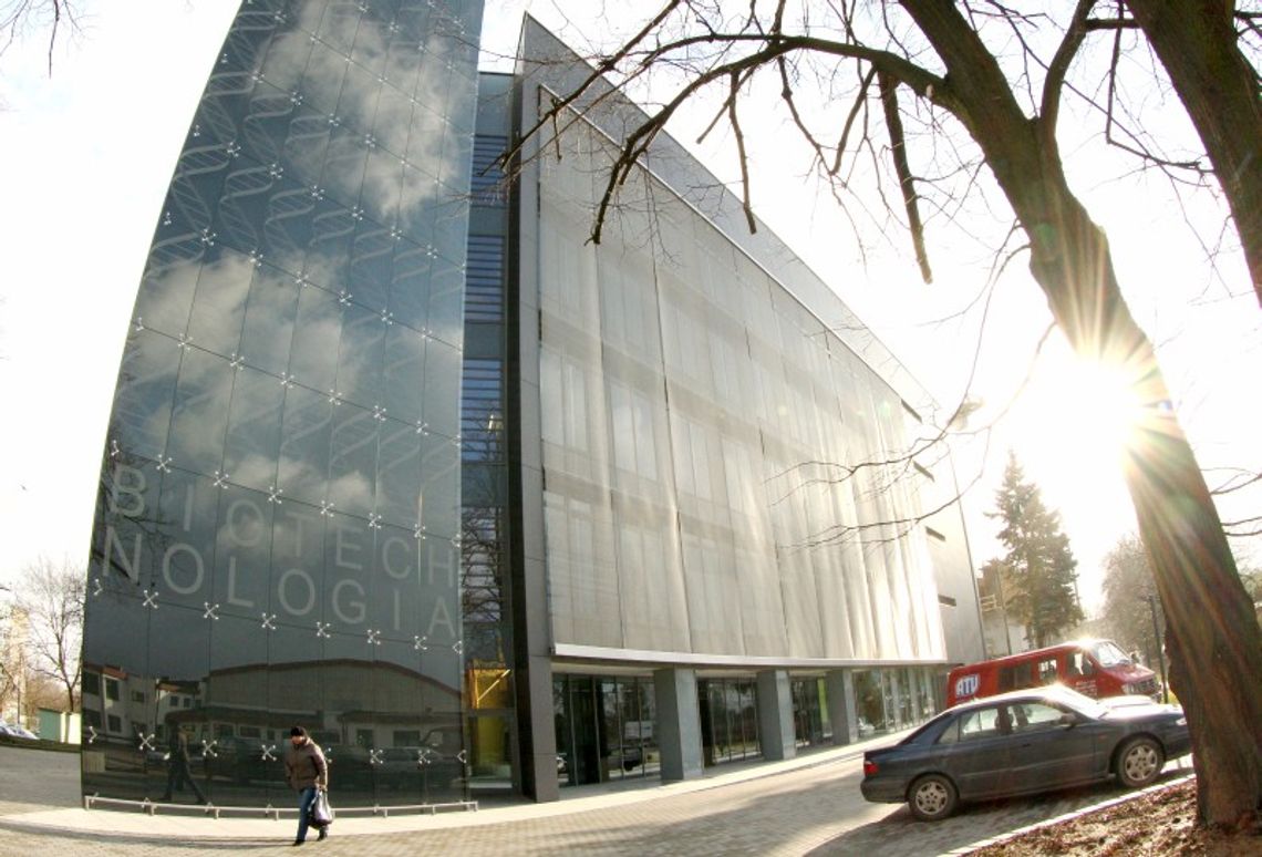 KUL ma kłopoty,  więc zwalnia pracowników