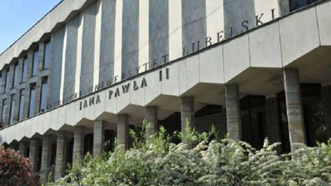 KUL pomoże studentom z Białorusi. Pierwszoroczniacy są zwolnieni z opłaty za kształcenie KUL pomoże studentom z Białorusi. Pierwszoroczniacy są zwolnieni z opłaty za kształcenie