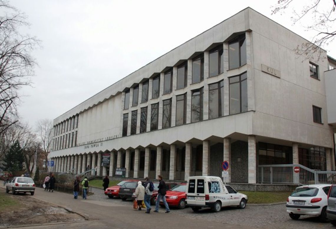 KUL sprawdzi polskie gimnazja
