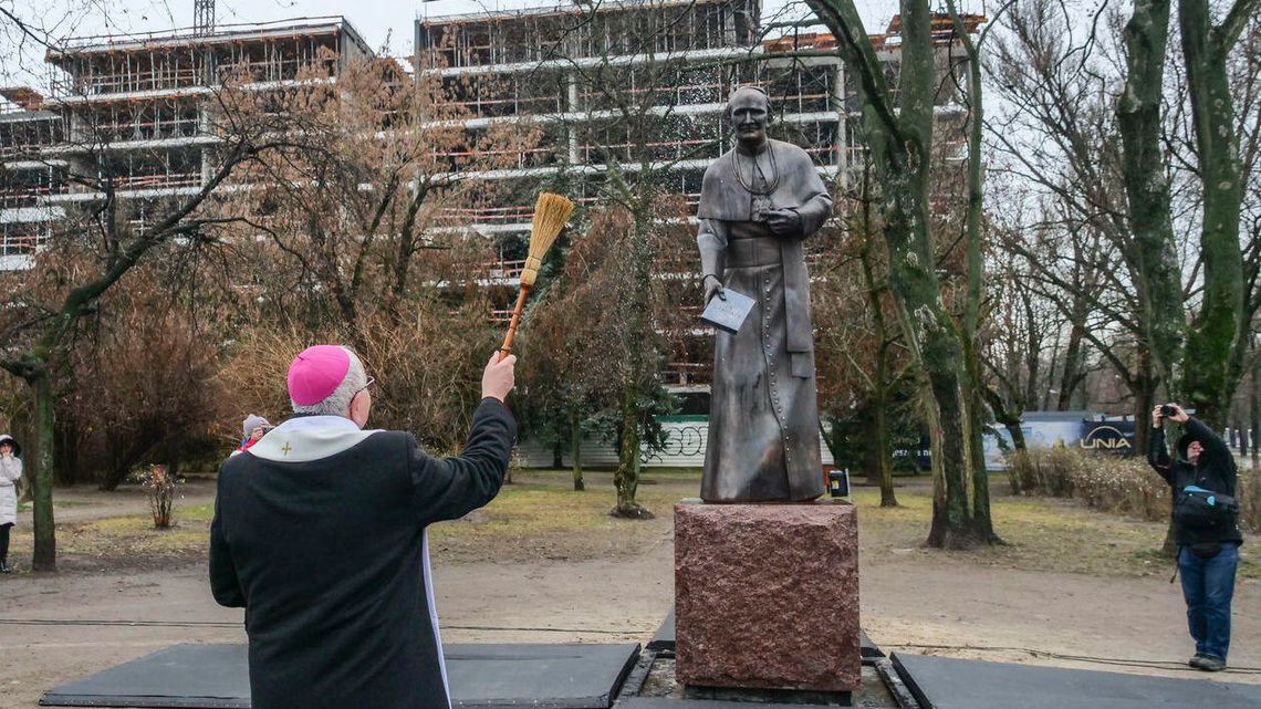 KUL świętuje 100 lat. Odsłonili pomnik pierwszego rektora [zdjęcia]