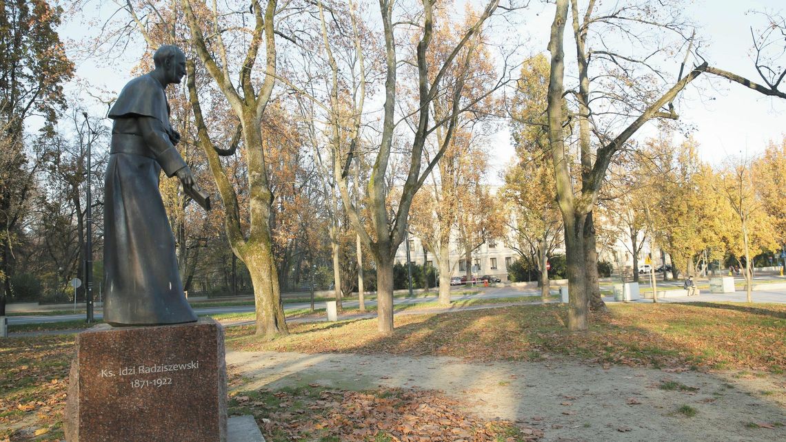 KUL usunie pomnik swojego założyciela. Robią miejsce dla Lecha Kaczyńskiego?