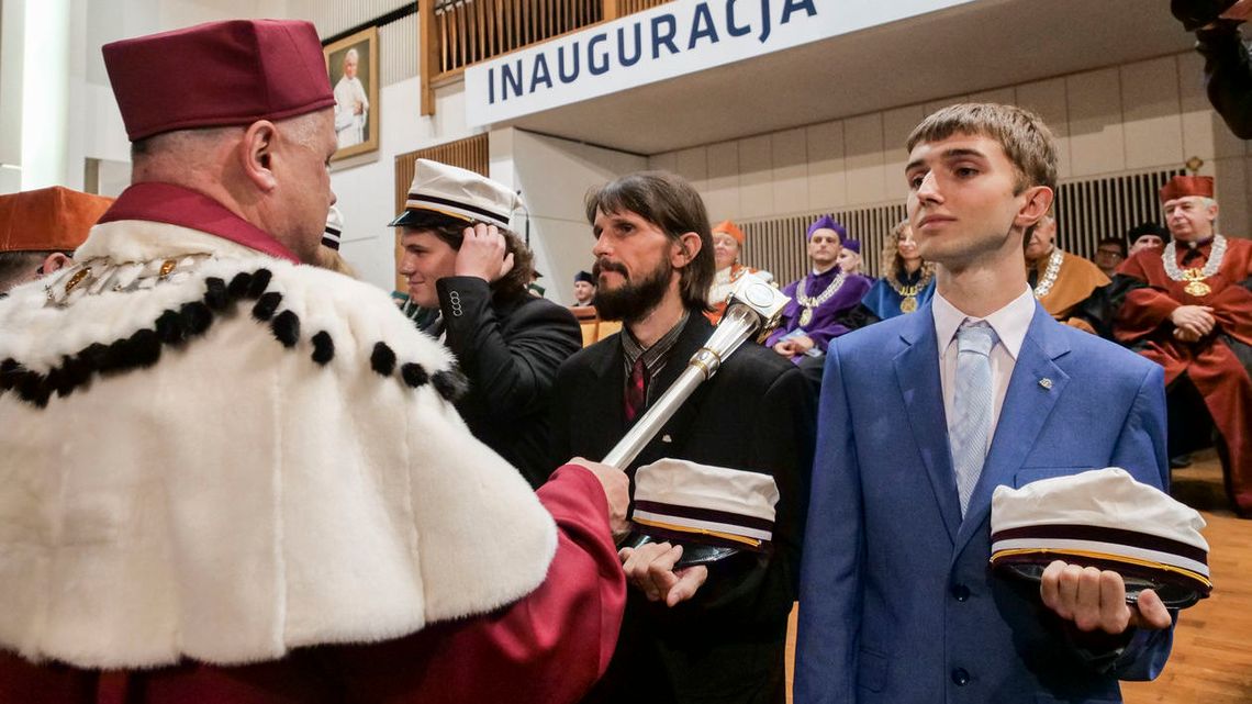 KUL zainaugurował rok akademicki. Na uczelni kształci się coraz więcej obcokrajowców [zdjęcia]