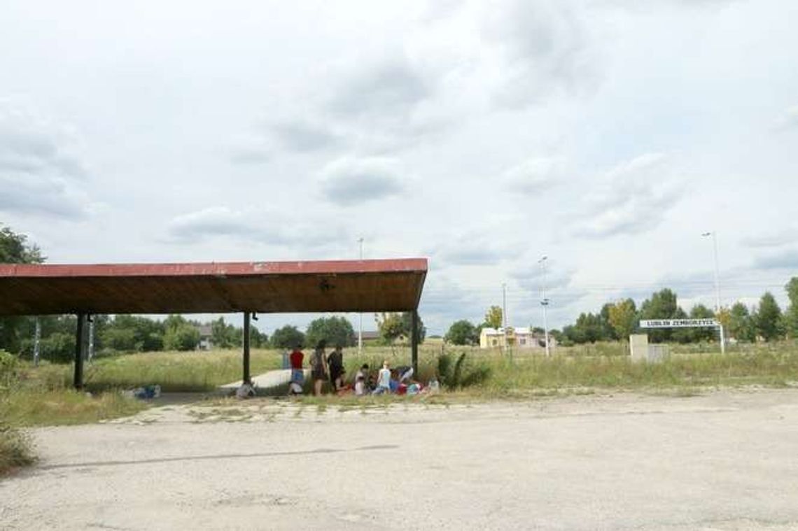 Kulturalna wiata w Zemborzycach Kulturalna wiata w Zemborzycach