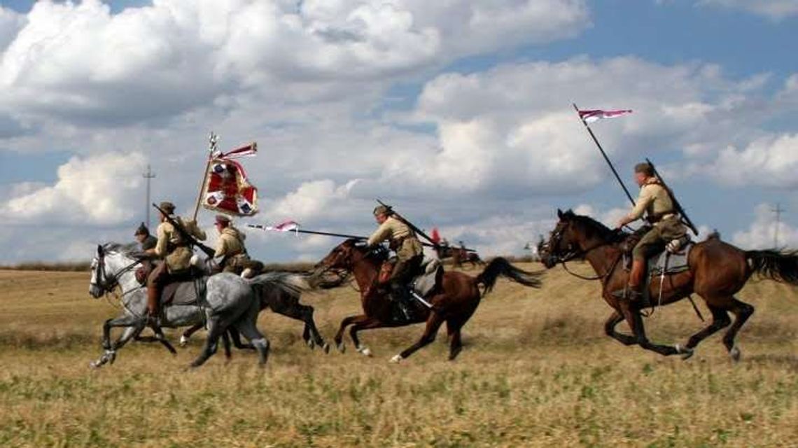 Kultywują tradycję Wojska II RP. Nie lubią, jak się ich nazywa rekonstruktorami Kultywują tradycję Wojska II RP. Nie lubią, jak się ich nazywa rekonstruktorami