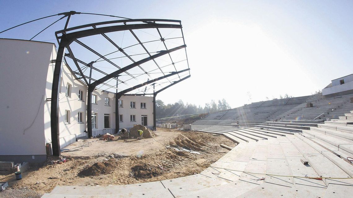 Kumowa Dolina wkrótce zaprosi artystów. Modernizacja amfiteatru trwa już kilka miesięcy