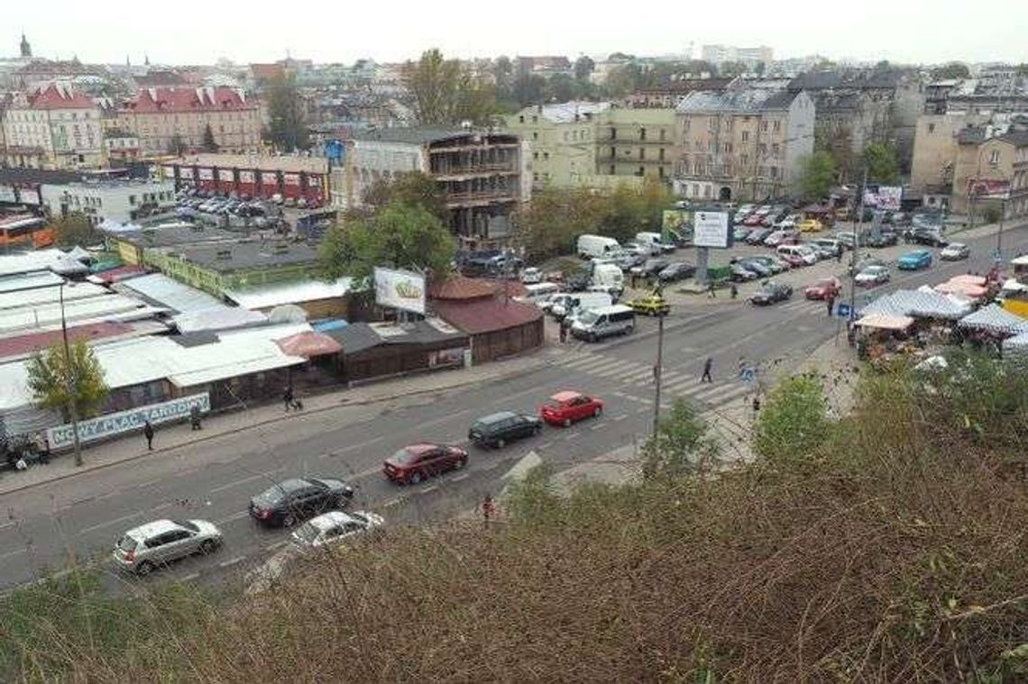 Kupcy z hali Nova, Bazaru i targu przy ul. Ruskiej dostaną więcej czasu. Umowy będą przedłużone