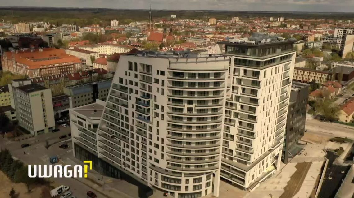 Kupili mieszkania, do których nie mogą się wprowadzić. "Co pół roku dostajemy pismo o przełożeniu terminu odbioru"