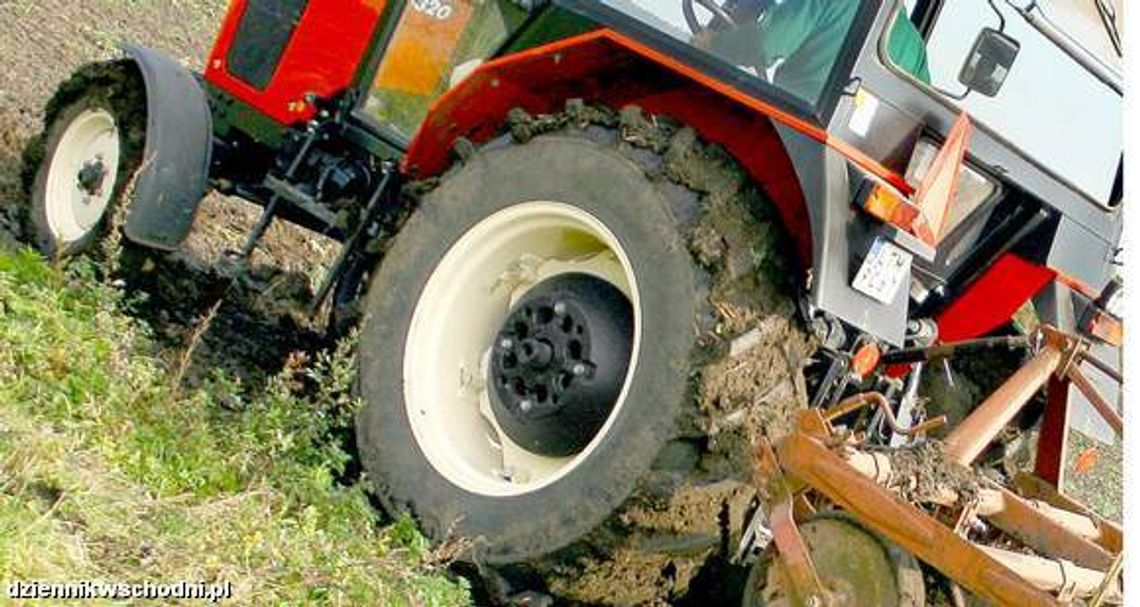 Kupili wirtualny traktor. Stracili 18 tys. zł Kupili wirtualny traktor. Stracili 18 tys. zł