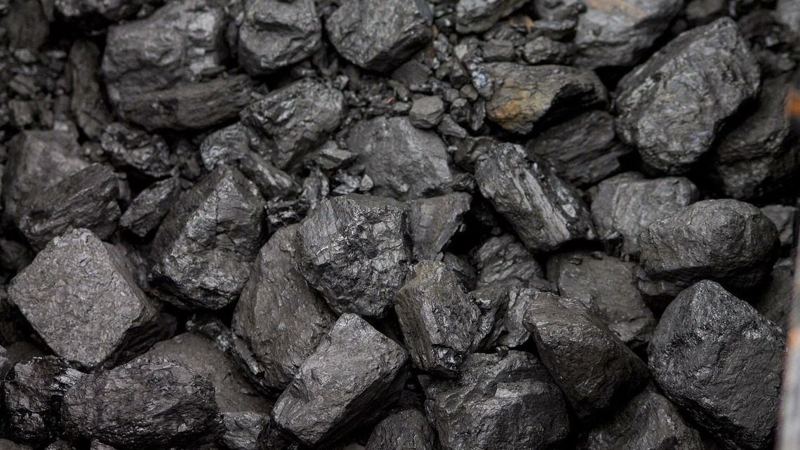 Kupiły węgiel przez internet. Surowca nie mają, a pieniądze za transport przepadły