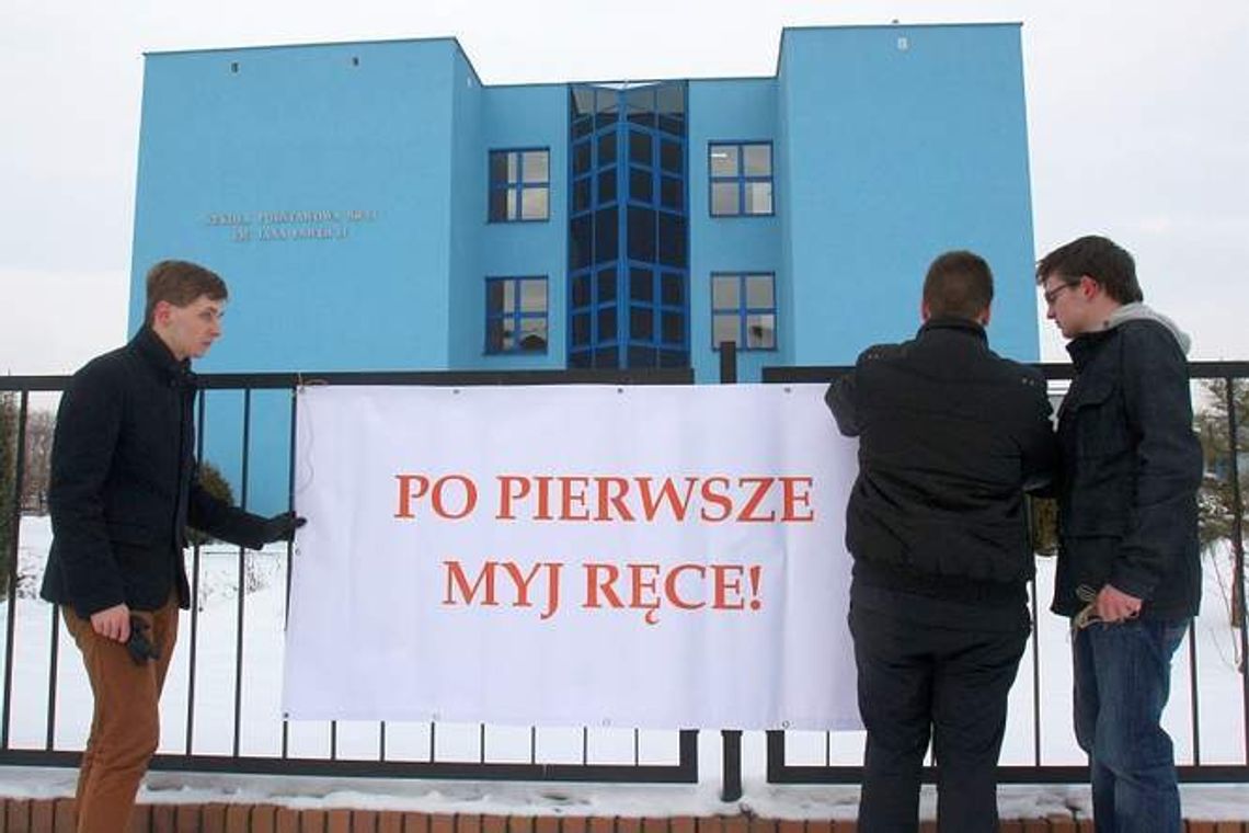 Kurator przyjrzy się modlitwom w stołówce Kurator przyjrzy się modlitwom w stołówce