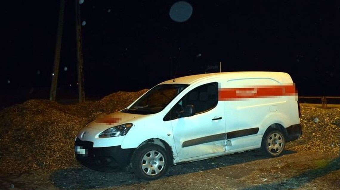 Kurier nie zjechał do bazy. Zabrał busa, pieniądze i niedostarczone paczki