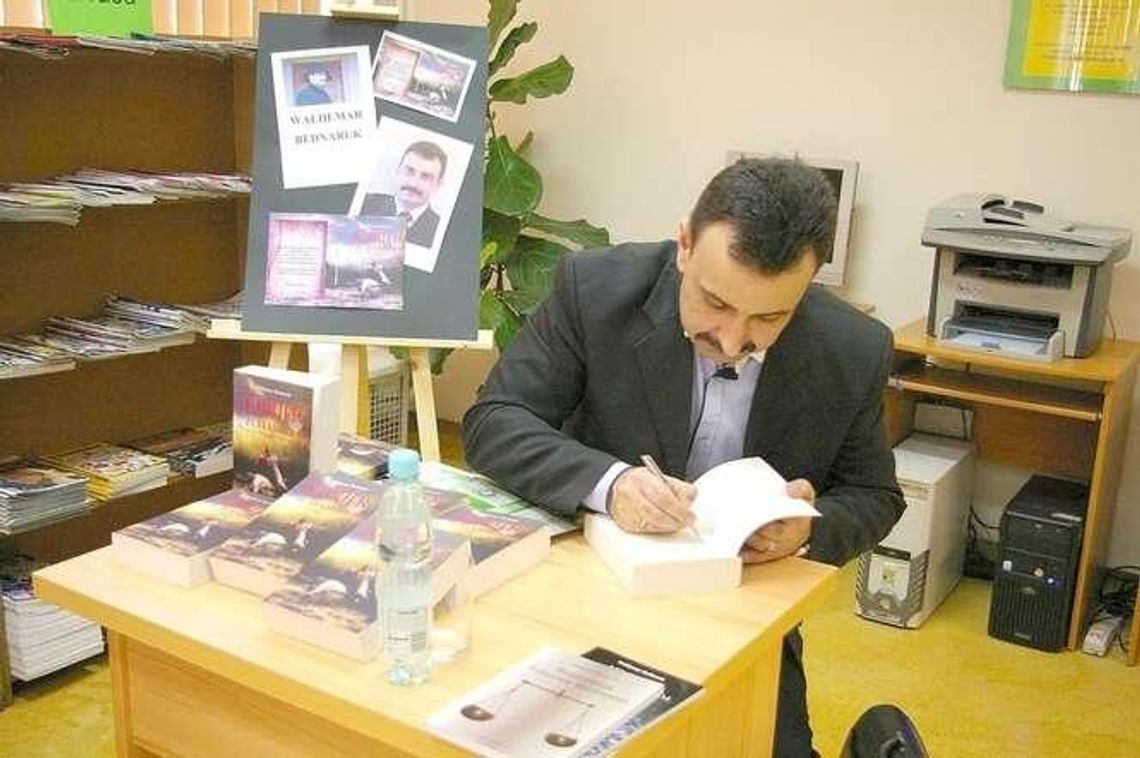 "Kurier ze Stambułu" z dobrymi recenzjami. Autorem jest chełmianin