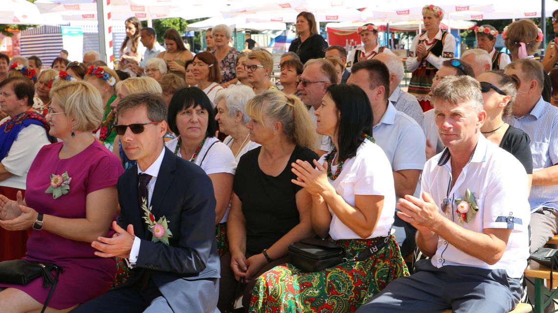 Kurów bawił się na dożynkach. Wieńce, kulinarne przysmaki i muzyka [zdjęcia]