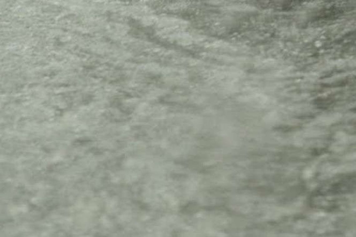 Kurów: Zalewa ulicę