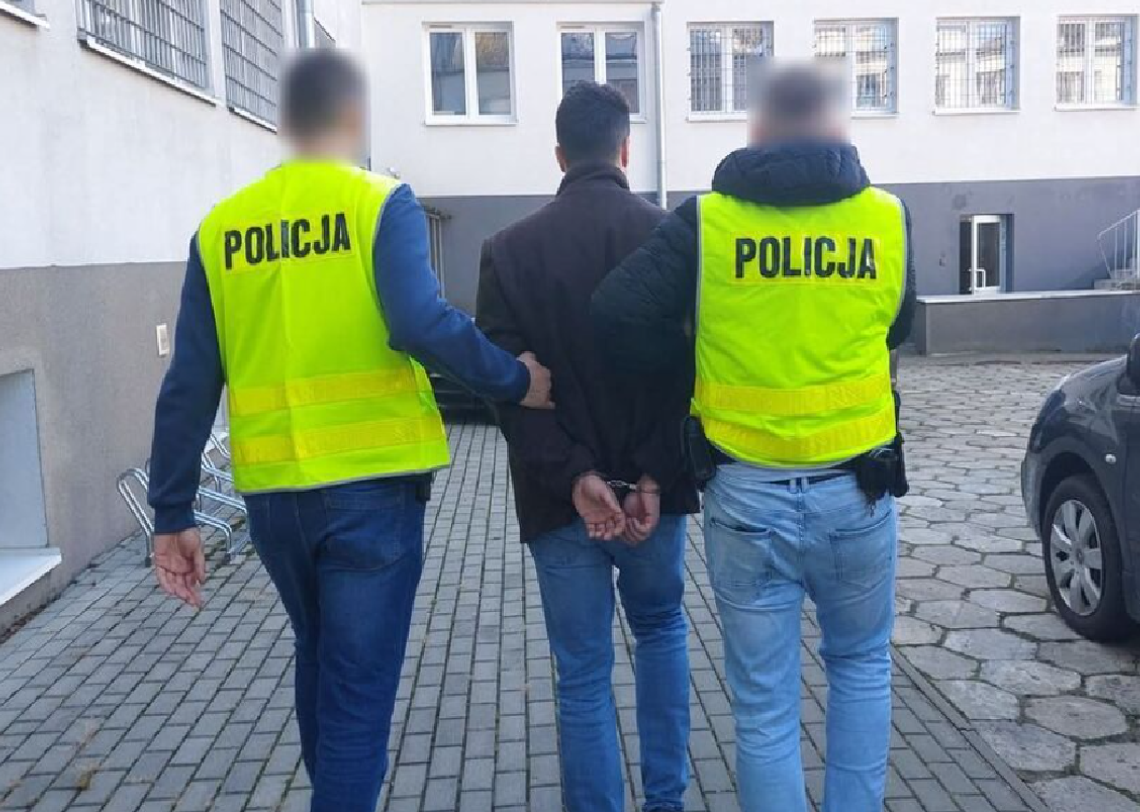 Kurs na oszustwo. 29-latek wystawiał fałszywe zaświadczenia