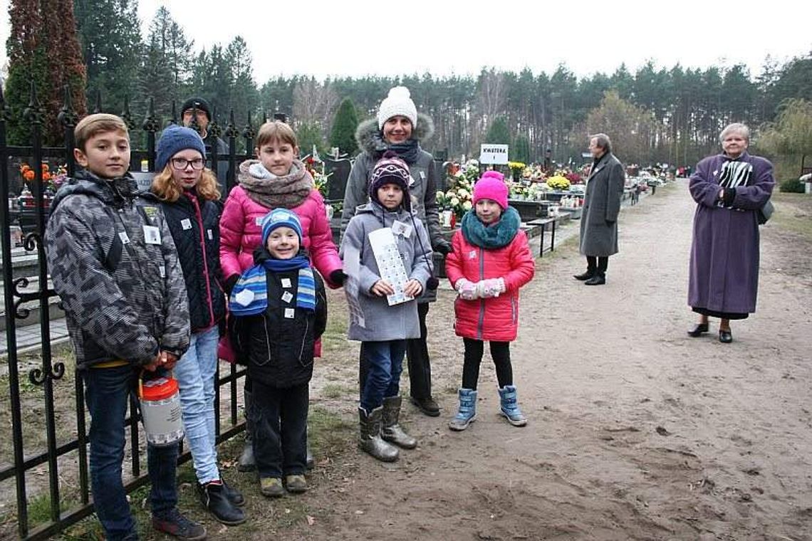 Kwesty na cmentarzach w Hrubieszowie i Zwierzyńcu