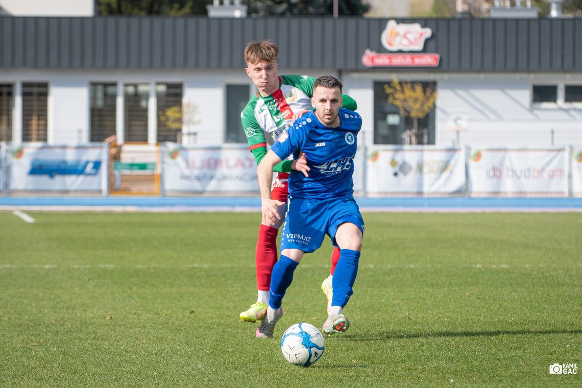 Łada ciągle z kompletem, niespodzianka na Wieniawie i komplet wyników Macron IV ligi