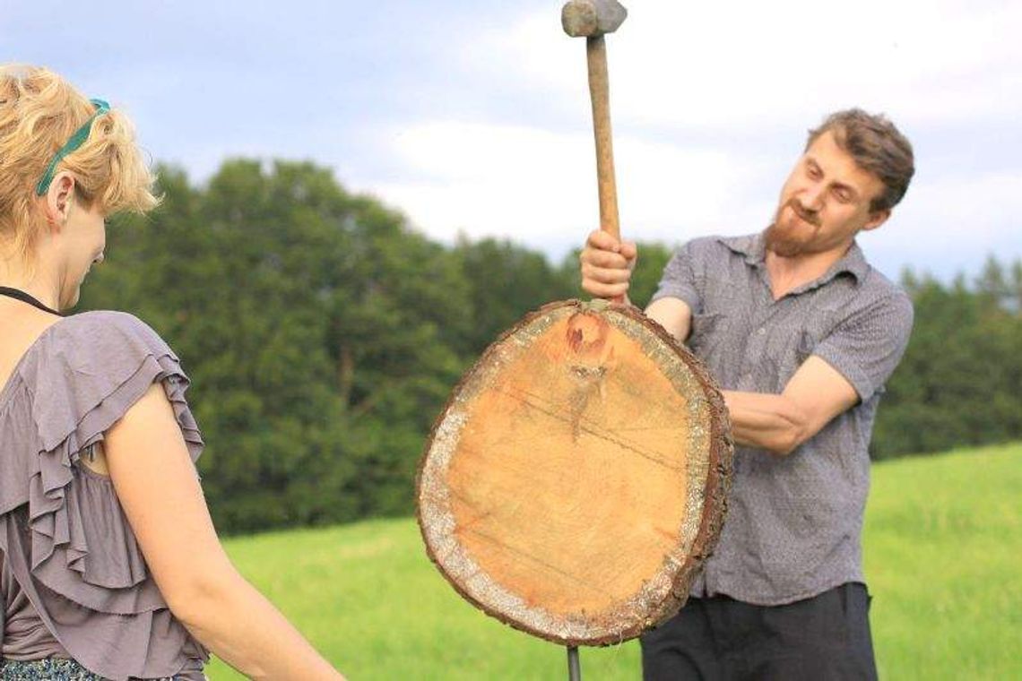 Landart Festiwal: Drzewo/drewno w artystycznych rękach Landart Festiwal: Drzewo/drewno w artystycznych rękach