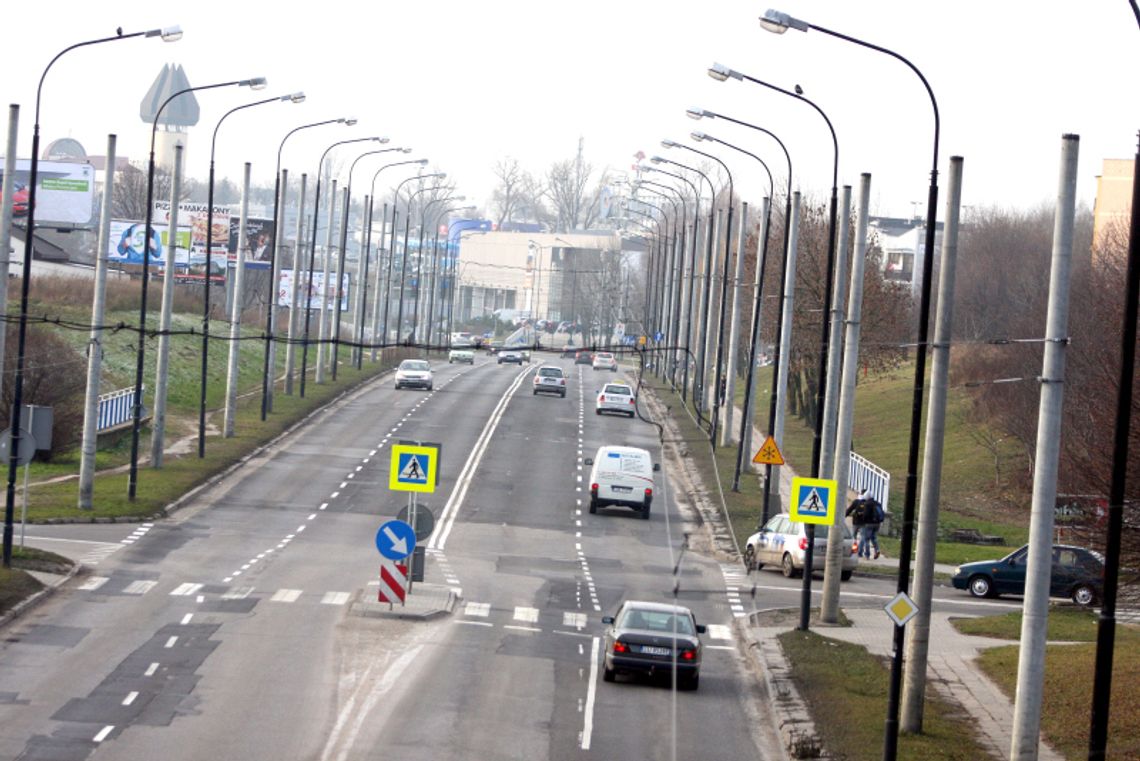Las słupów nie zniknie z ulic