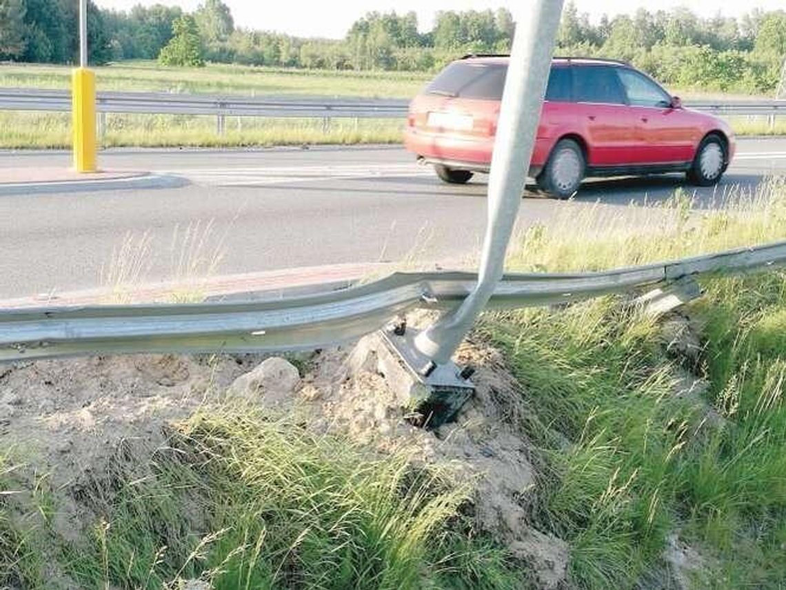Latarnia chyli się ku ziemi. Czeka na rzeczoznawcę