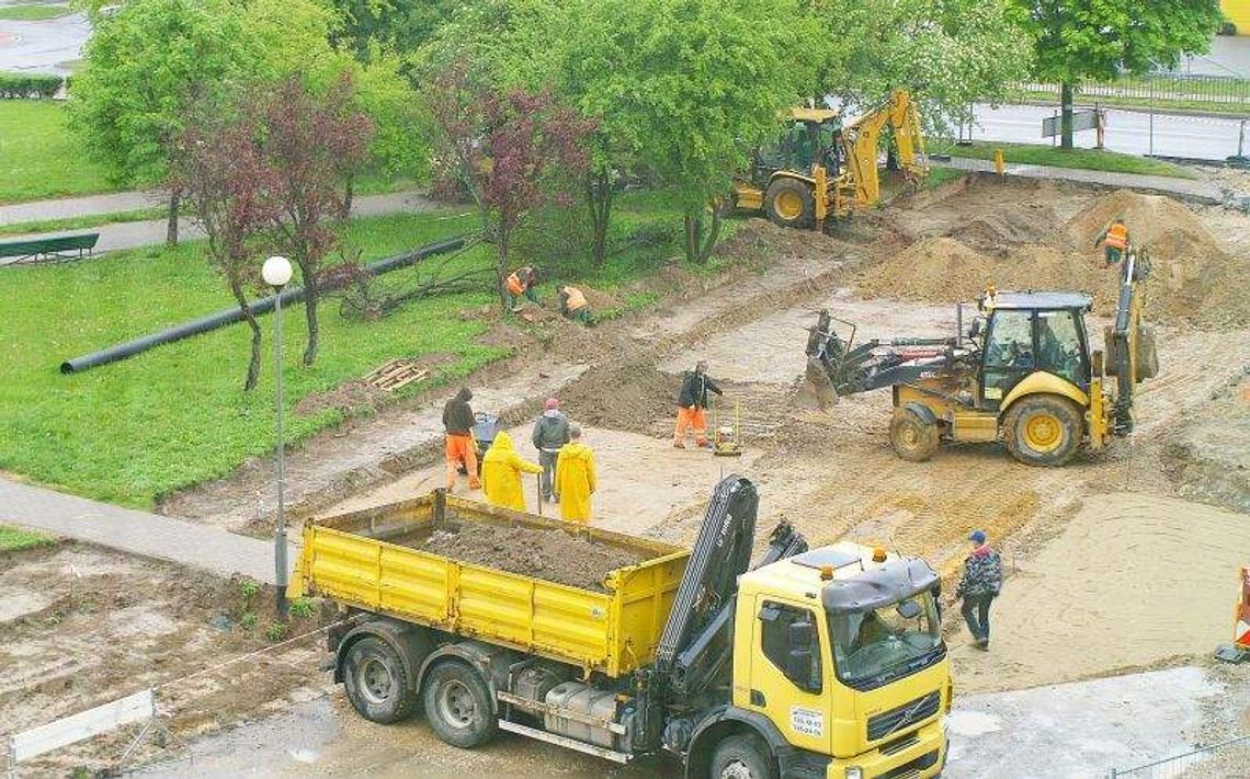 Łęczna: Armii Krajowej będzie równa jak stół