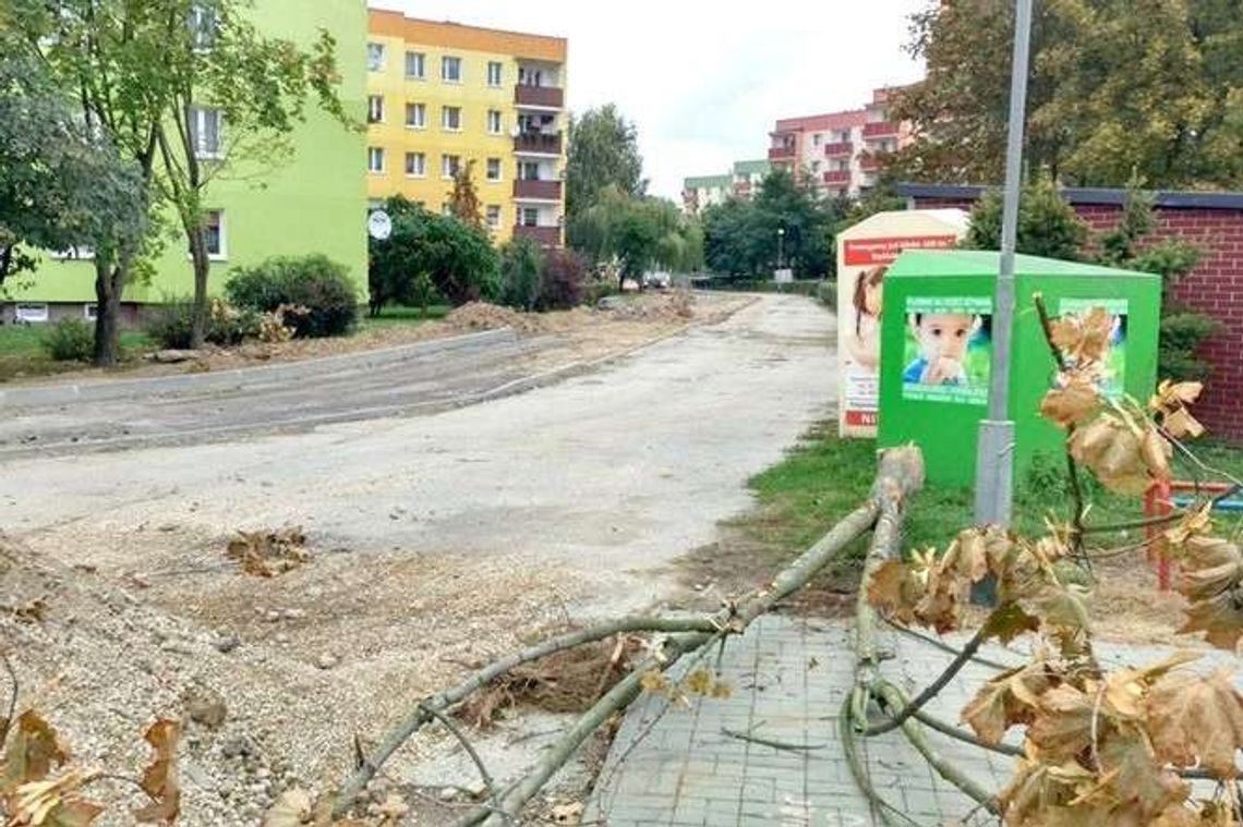 Łęczna: Awantura o parkingi przy Spacerowej Łęczna: Awantura o parkingi przy Spacerowej