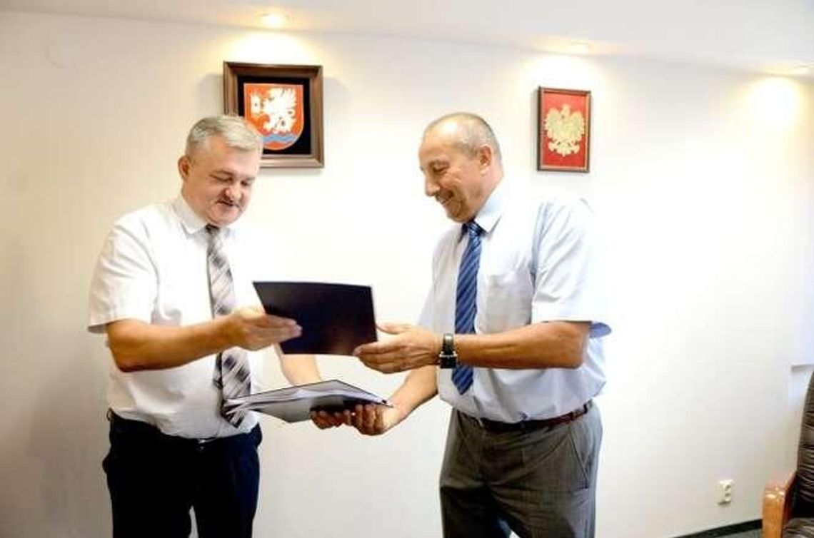 Łęczna: Przejęli szkołę już oficjalnie