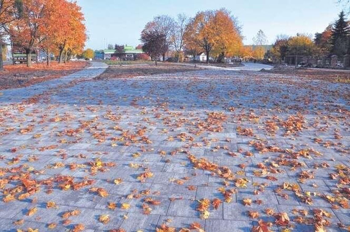 Łęczna: Remontują plac Powstań Narodowych