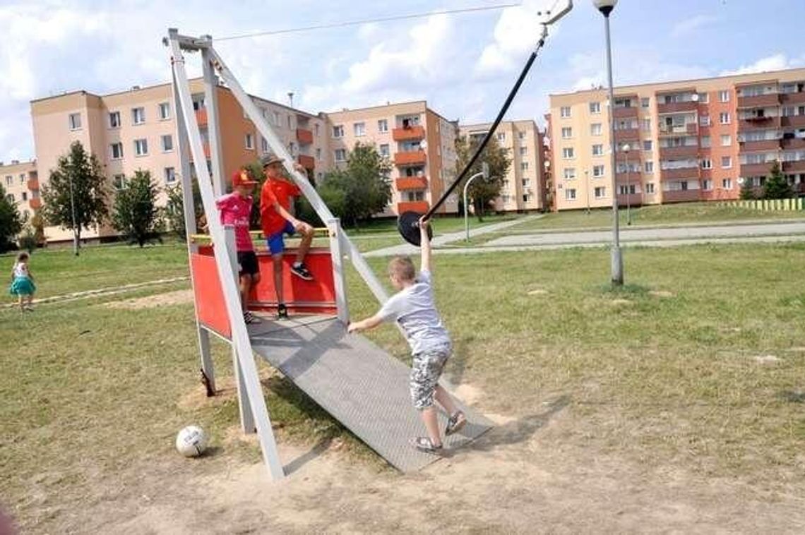 Łęczna: Zniszczyli kolejkę linową i kurtynę wodną